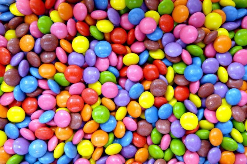 confiserie-CONTES-min_smarties_confectionery_lenses-1150911